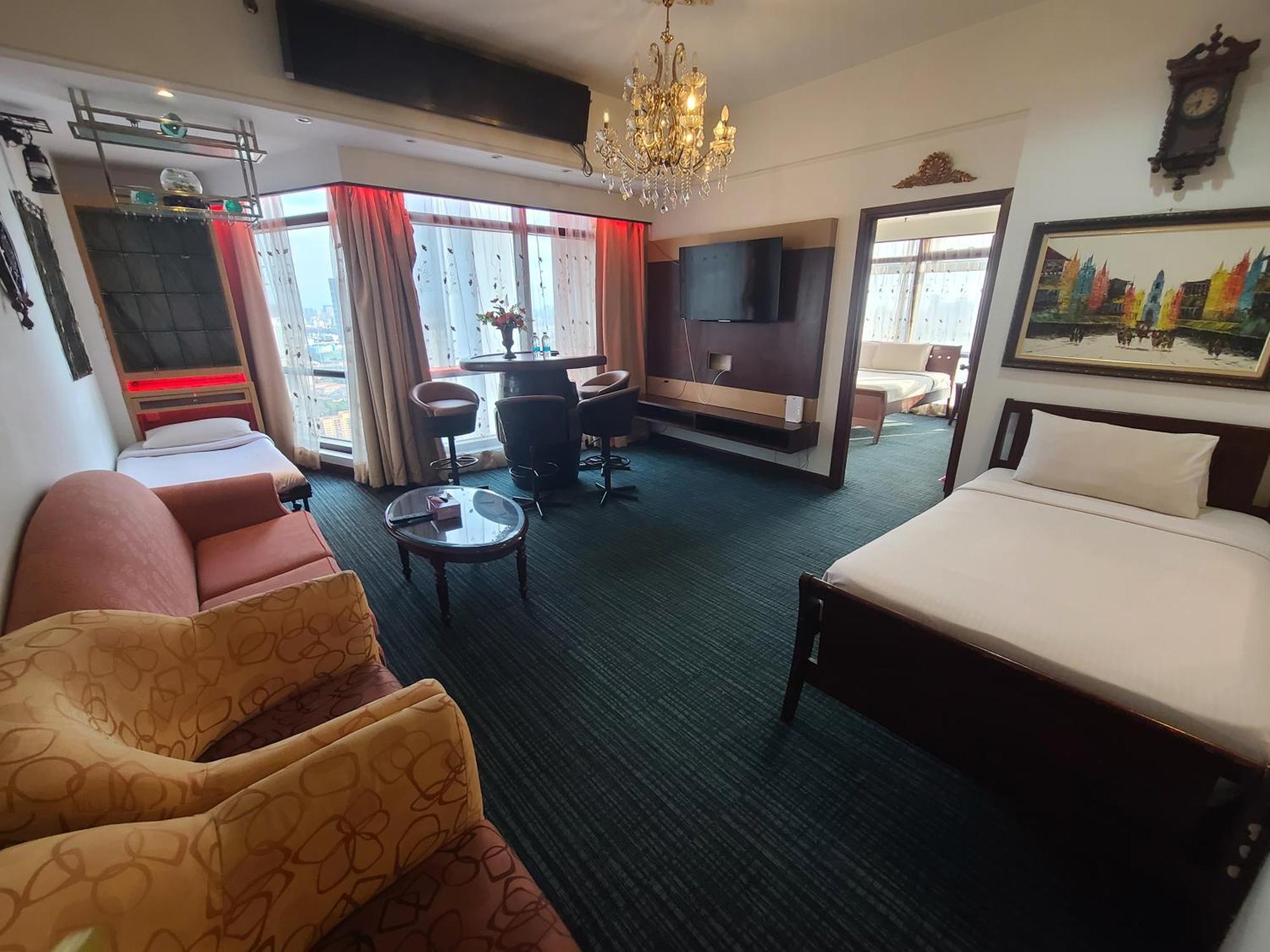 Kl Time Square Hotal Sarvice Suite Kuala Lumpur Extérieur photo