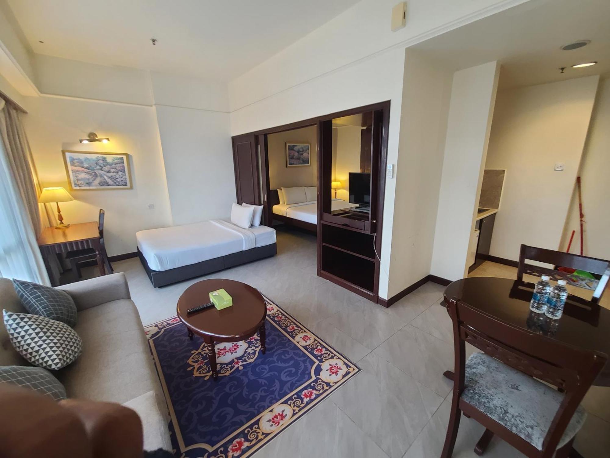 Kl Time Square Hotal Sarvice Suite Kuala Lumpur Extérieur photo